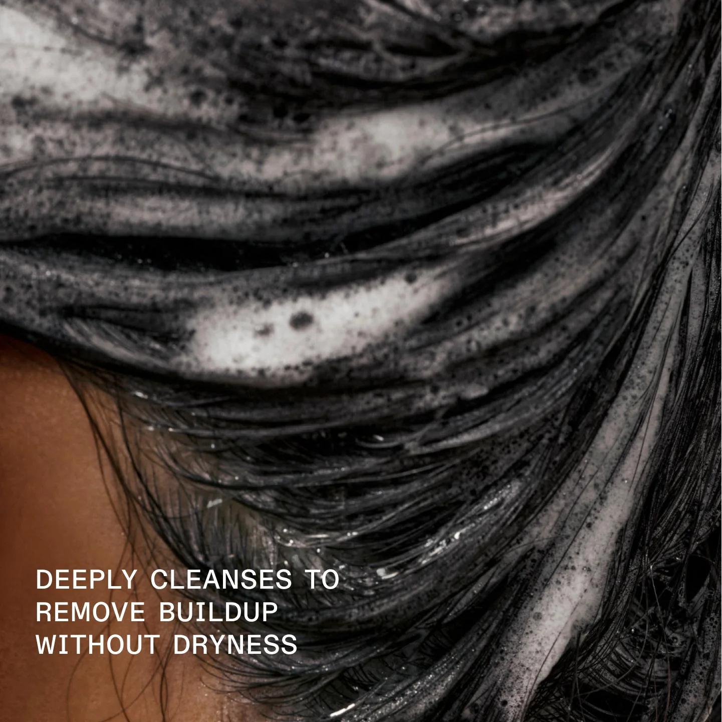 Nº.4C BOND MAINTENANCE® CLARIFYING SHAMPOO LITRE - Image 3